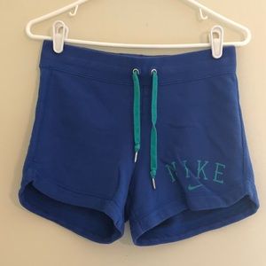 5/$25 Nike blue shorts